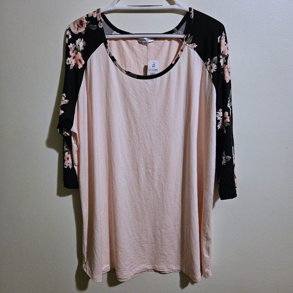 Women's Plus Size Floral 3/4 Sleeve Baseball Tee 3X - Warehouse One - Picture 1 of 10